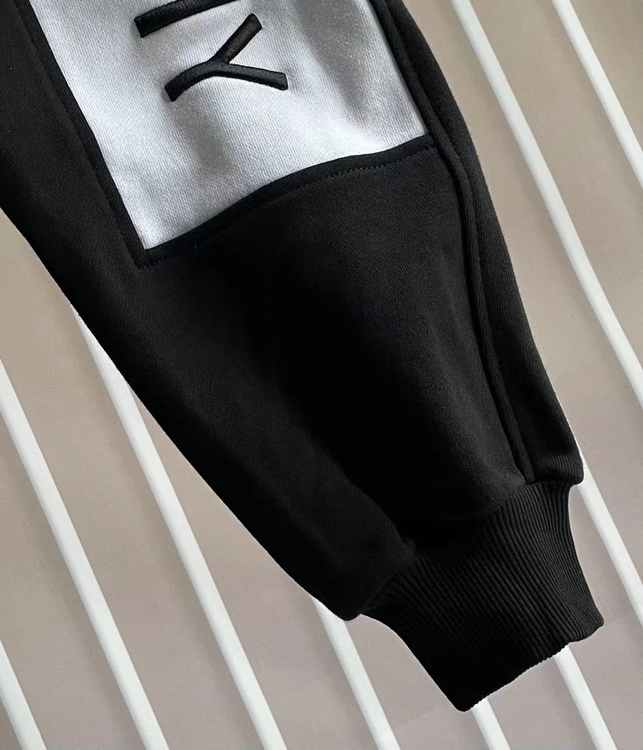 wg.luxury-- 6iv593hy embroidery item:E-F409B2406